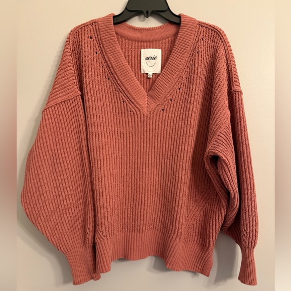 aerie Sweaters - Aerie Beyond Chenille v-neck sweater, EUC
Medium